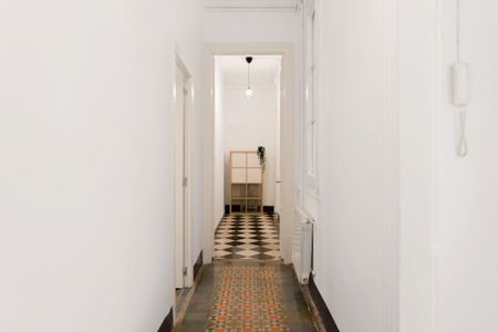 Bright room in les Heures street - Photo 5