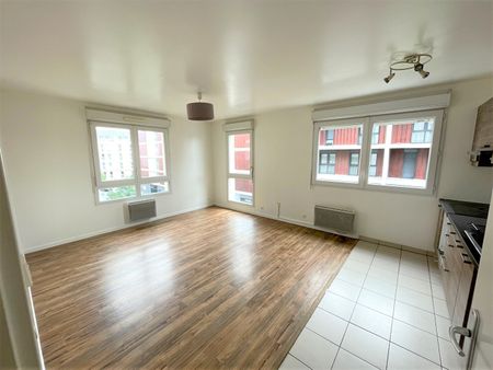 Location Appartement 3 pièces 59m² - Photo 2