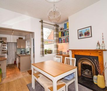 2 bedroom terraced house to rent - Photo 2