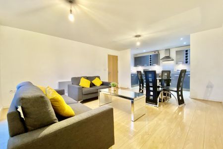 2 bedroom apartment to rent - Photo 3