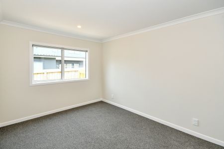 Two Brand New 2 Bedroom Units - First time available - Photo 5