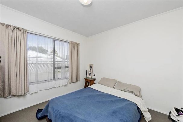 Refreshed and Ready on Eversham - Mt Maunganui - Photo 1