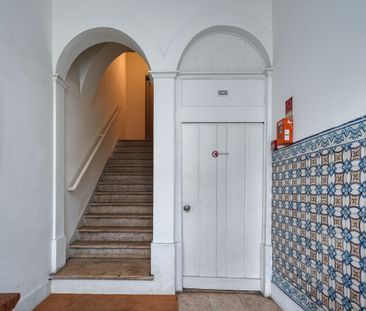 TO RENT - T2 + 1 LISBON SÉ - Photo 6