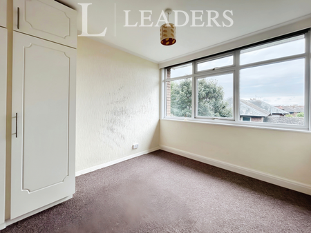 3 bedroom apartment to rent Linden Road, Bognor Regis, PO21 - Photo 5