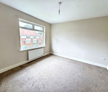 2 bed upper flat to rent in NE3 - Photo 2