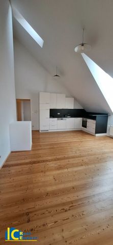 Tolle 2 Zimmer DG-Wohnung in Ruhelage inkl. Nutzung Gemeinschaftsterrasse - Photo 4