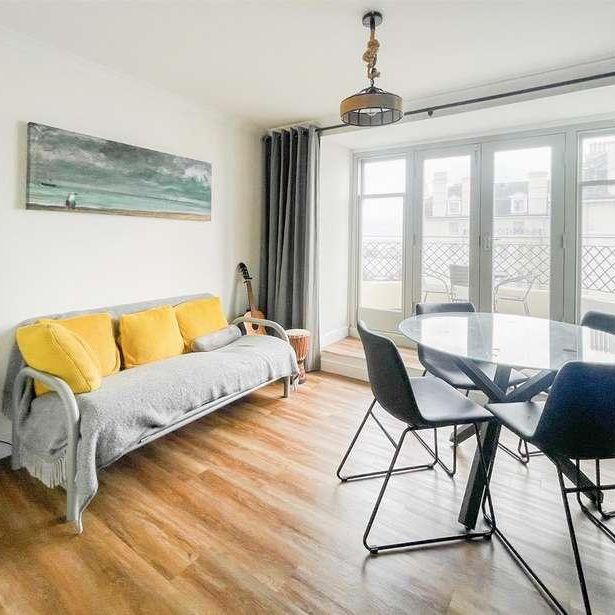 Queens Gardens, Eastbourne, BN21 - Photo 1