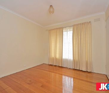 Well Maintained property in a prime location! - Photo 2