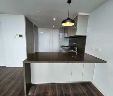 326/70 Batesford Road, Chadstone VIC 3148 - Apartment For Rent | Do... - Photo 4