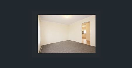 Bright & Spacious 2 Bedroom in Group of 3! - Photo 3