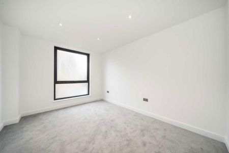3 bedroom flat to rent - Photo 3