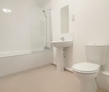 2 Bedroom Apartment - Photo 6