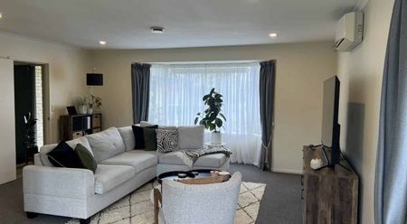 4 Bedroom Family Home in Rototuna - Photo 5