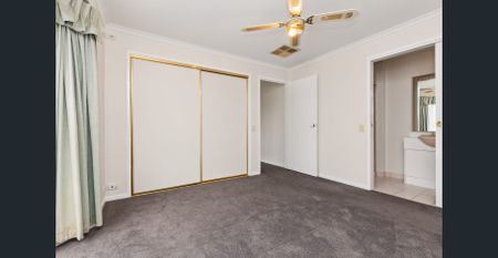 Family Home With A Shed! - Photo 4