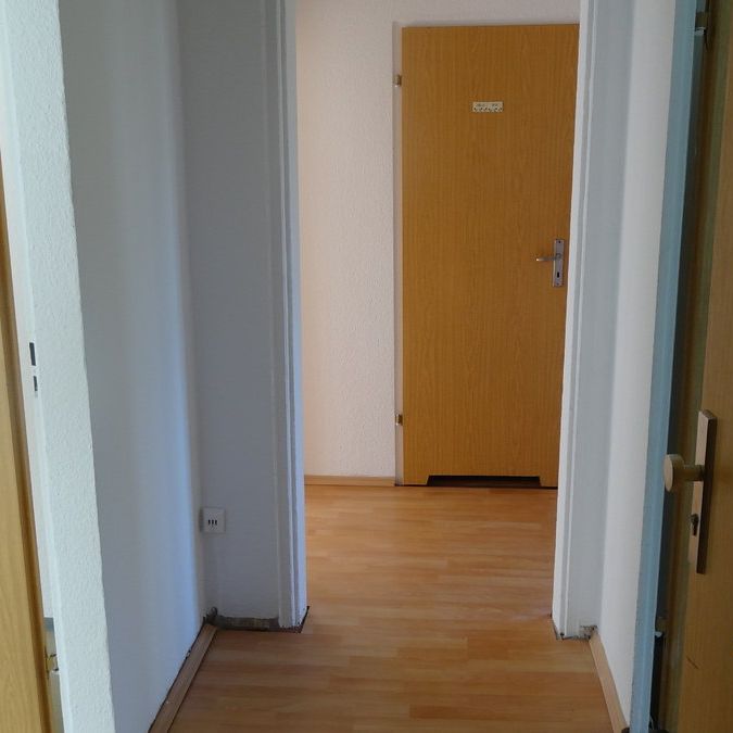 4-Raum-Wohnung mit saniertem Bad - Foto 1