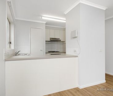 1/21 Bradby Avenue, Mount Clear - Photo 2