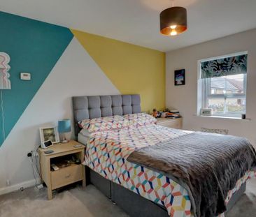 3 bedroom semi-detached house to rent - Photo 6