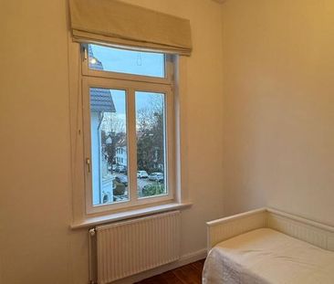 Schöne u. große 2,5 Zi. Altbauwohnung in Gerichtsnähe - Foto 1