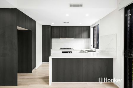 Brand New 3 Bedroom Home - Available Now! - Photo 5