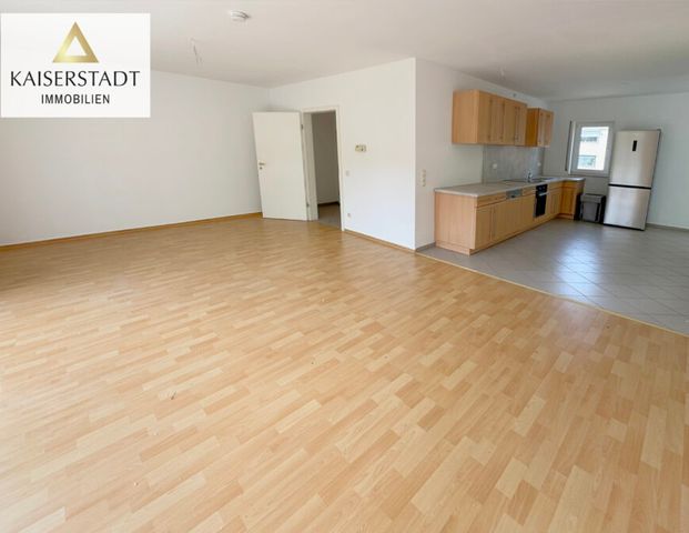 Modernisierte Wohnung inkl. Küche, Balkon und optional Garage mit traumhaftem Fernblick - Photo 1