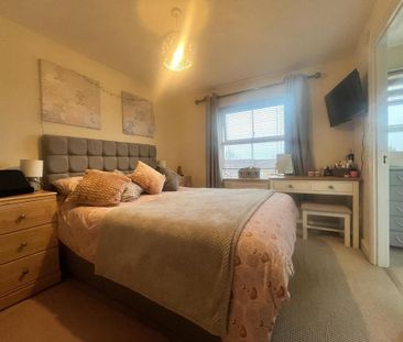 4 bedroom terraced house to rent - Photo 5