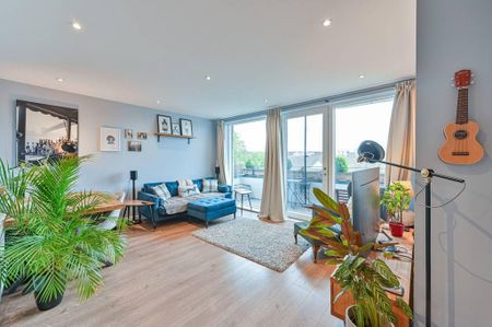 2 bedroom flat to rent - Photo 3