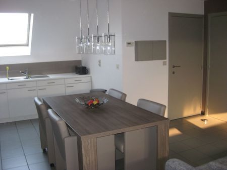 Verzorgd en deels vernieuwd 1-slaapkamer-appartement. - Foto 3