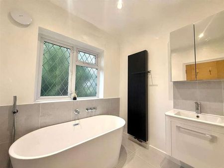 Fallowfield, Stanmore, HA7 - Photo 4