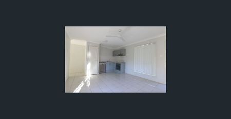 Modern 2-Bedroom Duplex in Ultra-Convenient Location - Photo 3