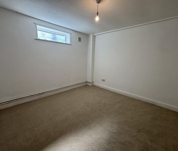 3 bedroom apartment to rent - Photo 2