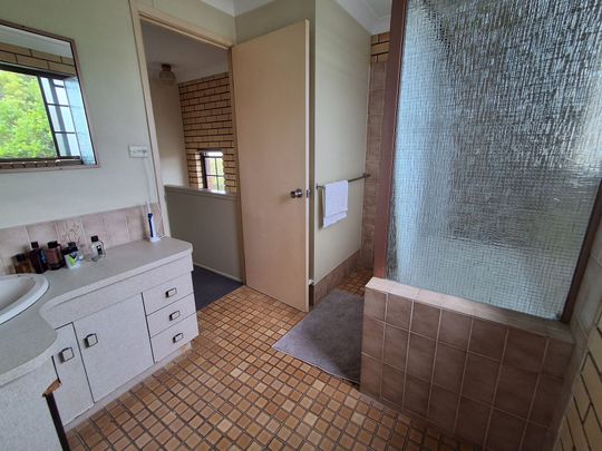 Charming Townhouse in Heart of Redcliffe - Photo 1