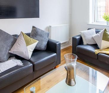 1 bedroom in a flat share to rent - Photo 6