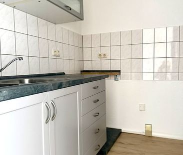 3-Raum-Wohnung mit Einbauküche und toller Aussicht über Geyer!!! - Photo 5