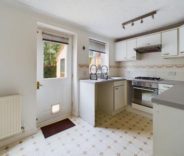 2 bedroom terraced house to rent - Photo 5