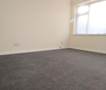 3 bedroom semi-detached bungalow to rent - Photo 1
