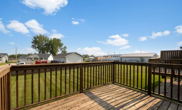 33 Fourth Avenue, Blumenort, MB - Photo 1