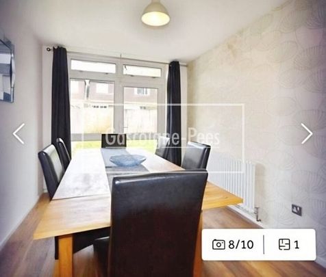 Bracknell, RG12 - Photo 1