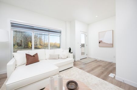 Jade Townhouses - Photo 3