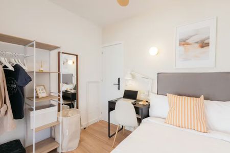 Carrer de Totana, Valencia, Valencian Community 46018 - Photo 3