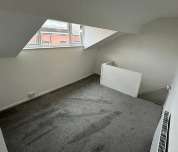 2 bedroom end of terrace house to rent - Photo 1