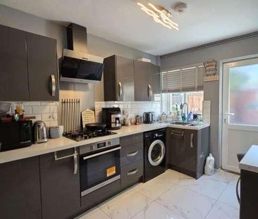 Marriott Road, London, E15 - Photo 6