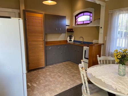 Sunny Home in Richmond - Photo 4