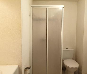 Location Appartement 1 pièce 20m² NIMES 30000 - Photo 4