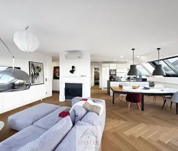 Exklusive voll möblierte DG-Wohnung im 7. Wiener Bezirk - mit hochwertigem Interieur, Klimaanlage und Garagenplatz - Photo 1