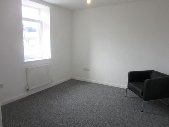 2 bedroom maisonette to rent - Photo 1