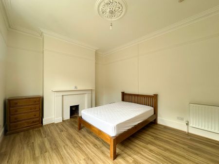 Bateman Street, Cambridge - Photo 3