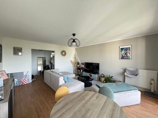 Location Appartement 3 pièces 75m² - Photo 1