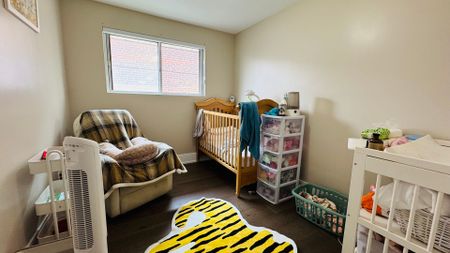 For Lease - 102 Northover Street, Toronto, Ontario - Photo 2