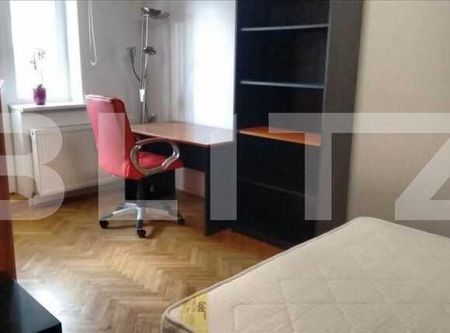 4 camere, 100 mp, decomandat, zona Piata Cipariu - Photo 3