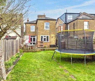 4 bedroom detached house to rent - Photo 6